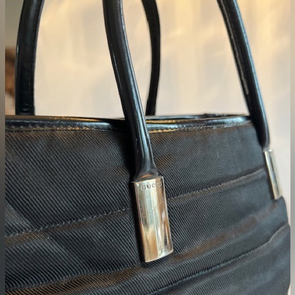 Vintage Gucci Nylon Handbag - Picture 6 of 8